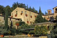 Cetona - Frateria de Padre Eligio, A very special B&B with a Michelin rated restaurant